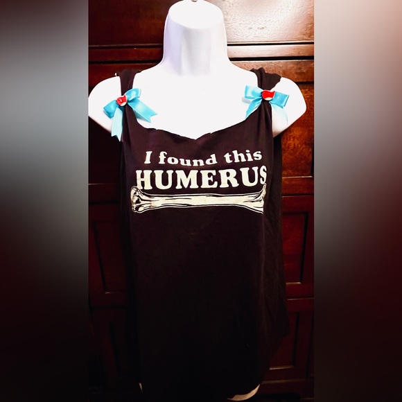 Upcycled Humerus Cut Out Tank with Adorable Blue Bows and Red Birds Size Large - Picture 4 of 5